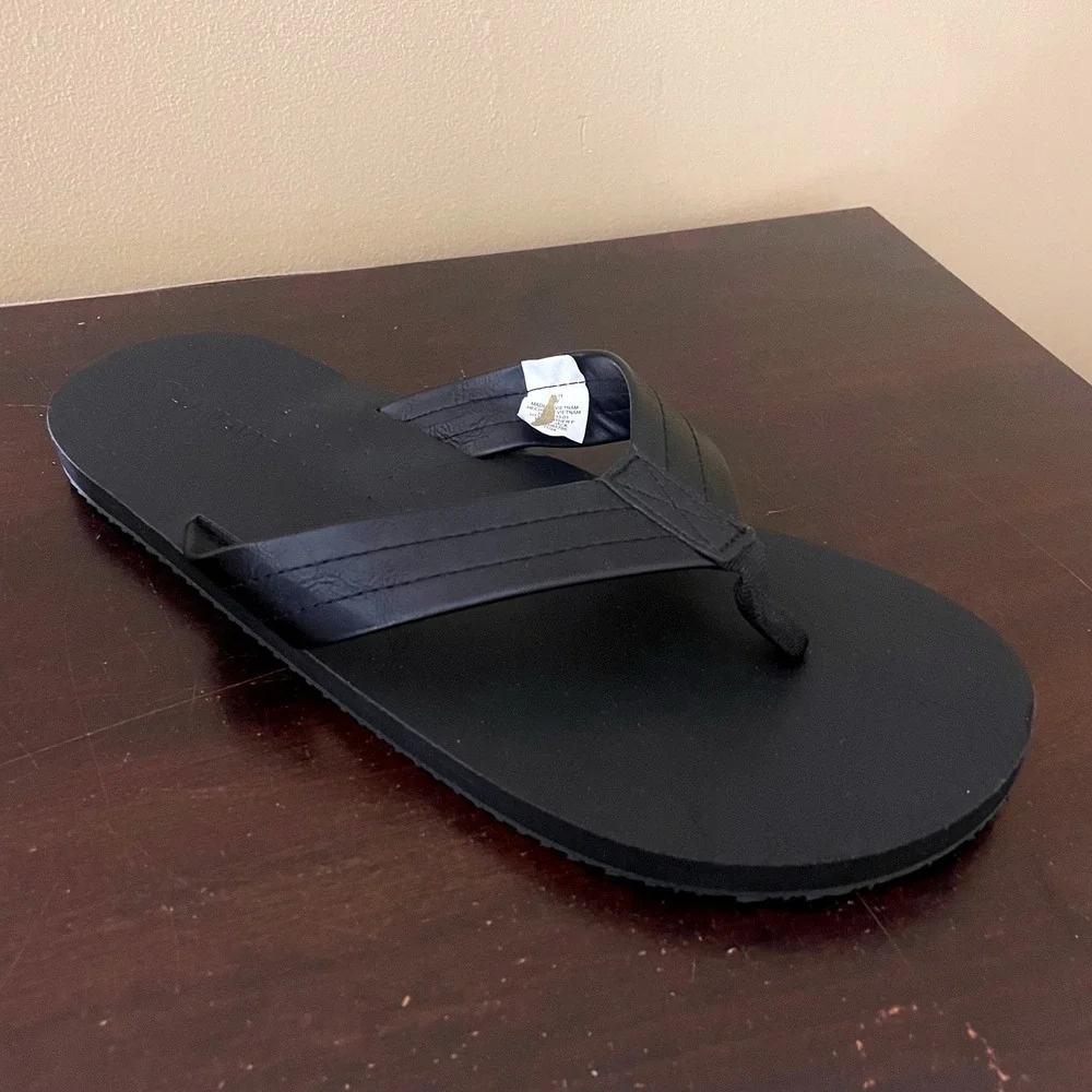 Old Navy Mens Faux Leather Flip Flop Sandals Black Jack Size 10-11 681533-01